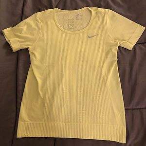 Nike Infinite Short-Sleeve Running Top